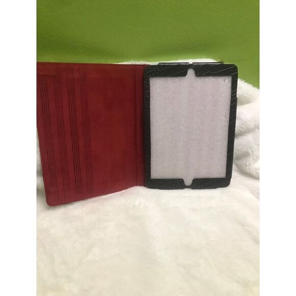 - Member Only cover - Picture 5 of 9